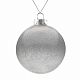 Елочный шар Finery Shine, 10 см, глянцевый серебристый с глиттером с нанесением логотипа