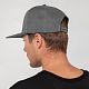 Бейсболка Snapback с прямым козырьком, серая с нанесением логотипа